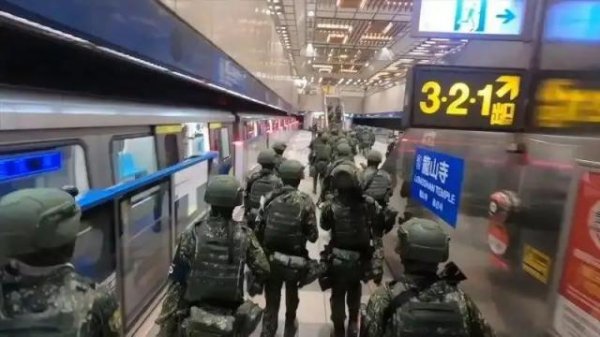 鼎豪配资 演习像演戏，一起看看台军的年度荒唐大戏...