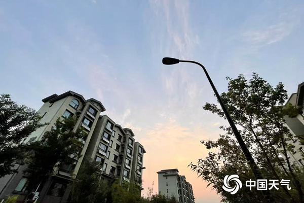 丰泰优配 北京今天最高温31℃体感闷热 明天有降雨过程气温下降明显